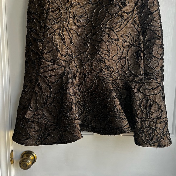 CALVIN KLEIN
Brocade Flounce-Hem Sheath Dress - Picture 5 of 10